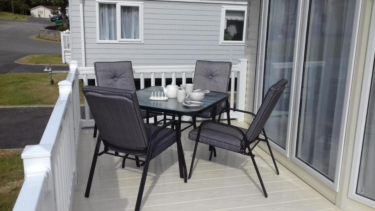 Porth Retreat At Newquay Bay Resort Esterno foto
