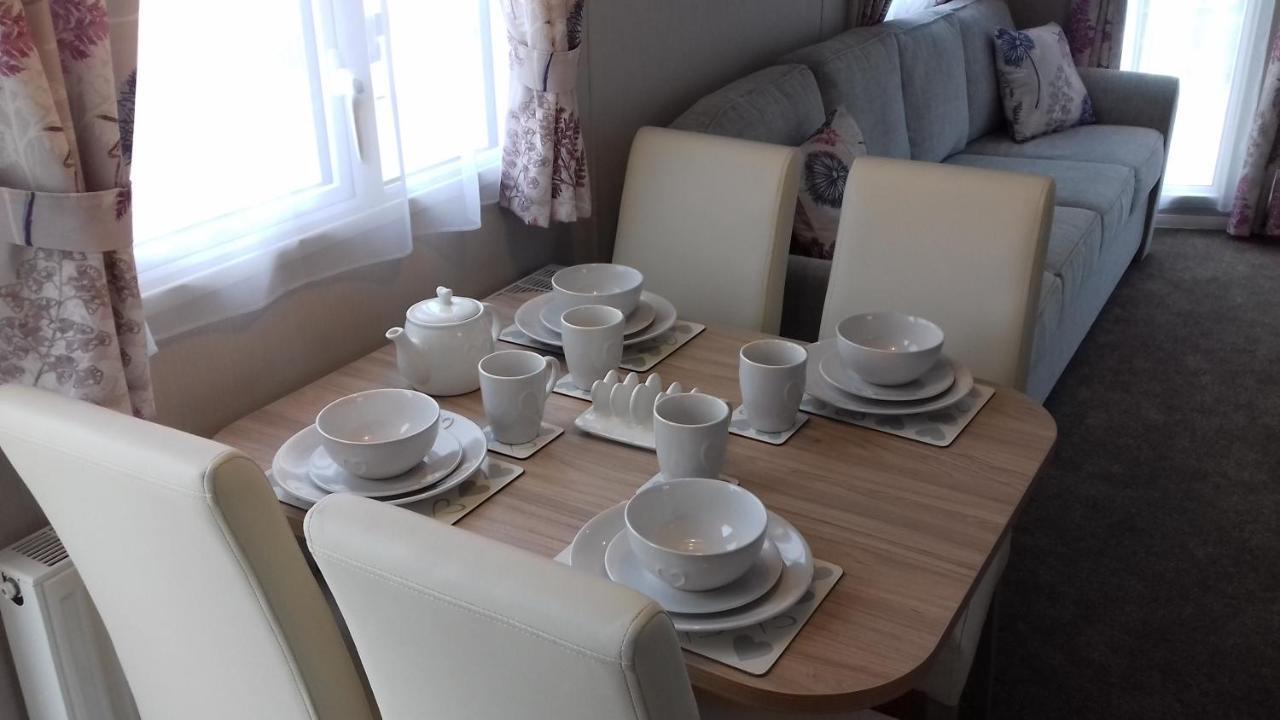 Porth Retreat At Newquay Bay Resort Esterno foto